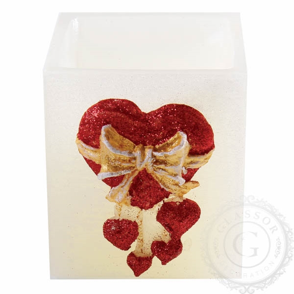 Candleholder with big and small hearts