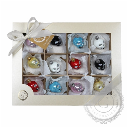 Set of 12 glass skulls in a luxury gift box