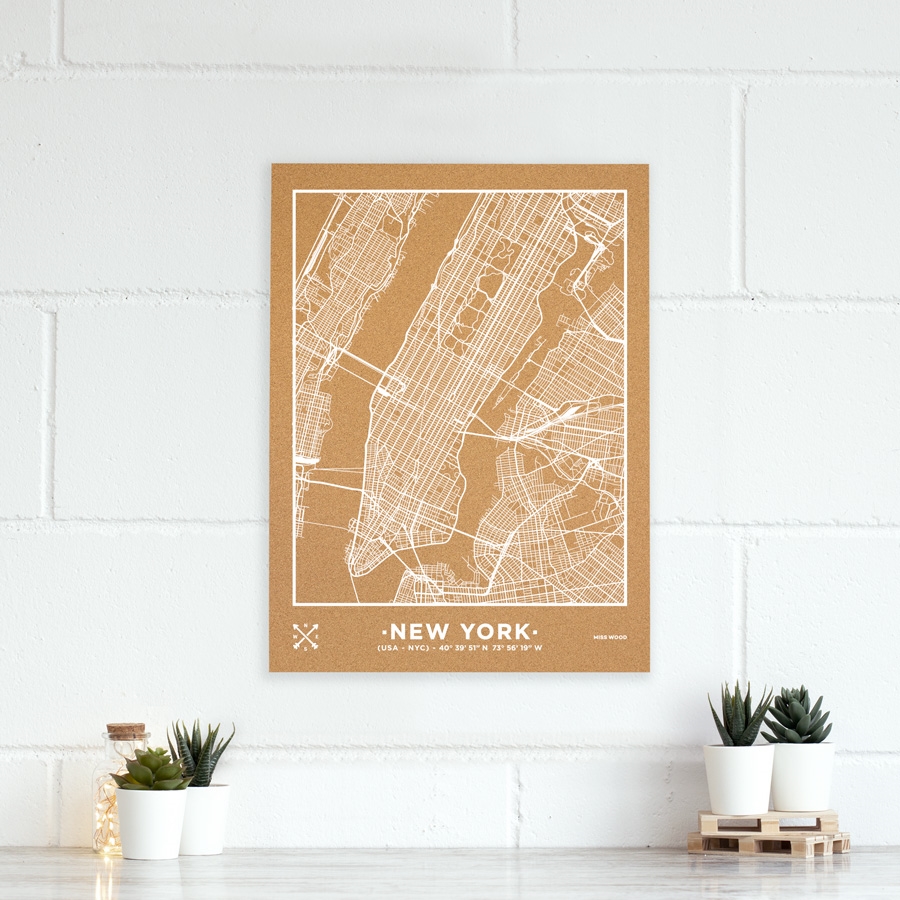 Cork board New York map size L