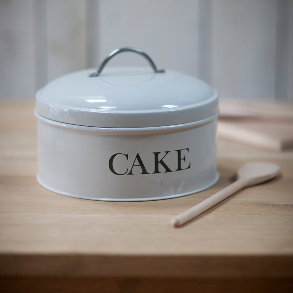 Kitchen tin box with a handle