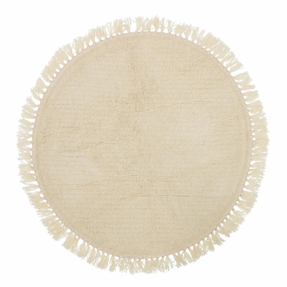 Round wool carpet