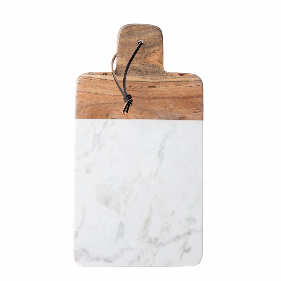 White marble kitchen board