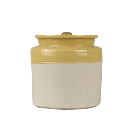 Ceramic jar with light glaze