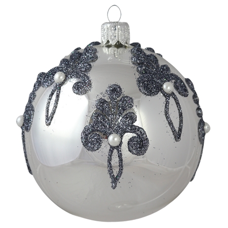 Silver glossy ball gray décor with pearls