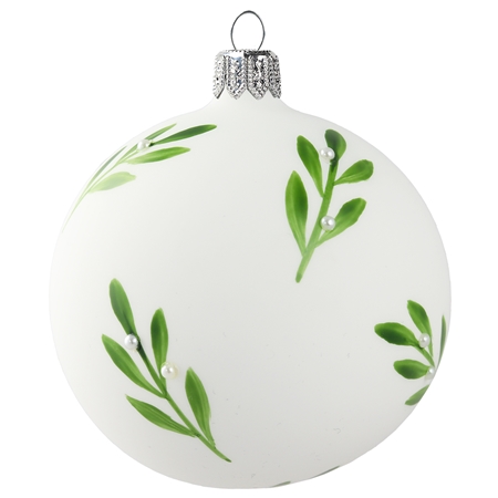White ball mistletoe décor with pearls