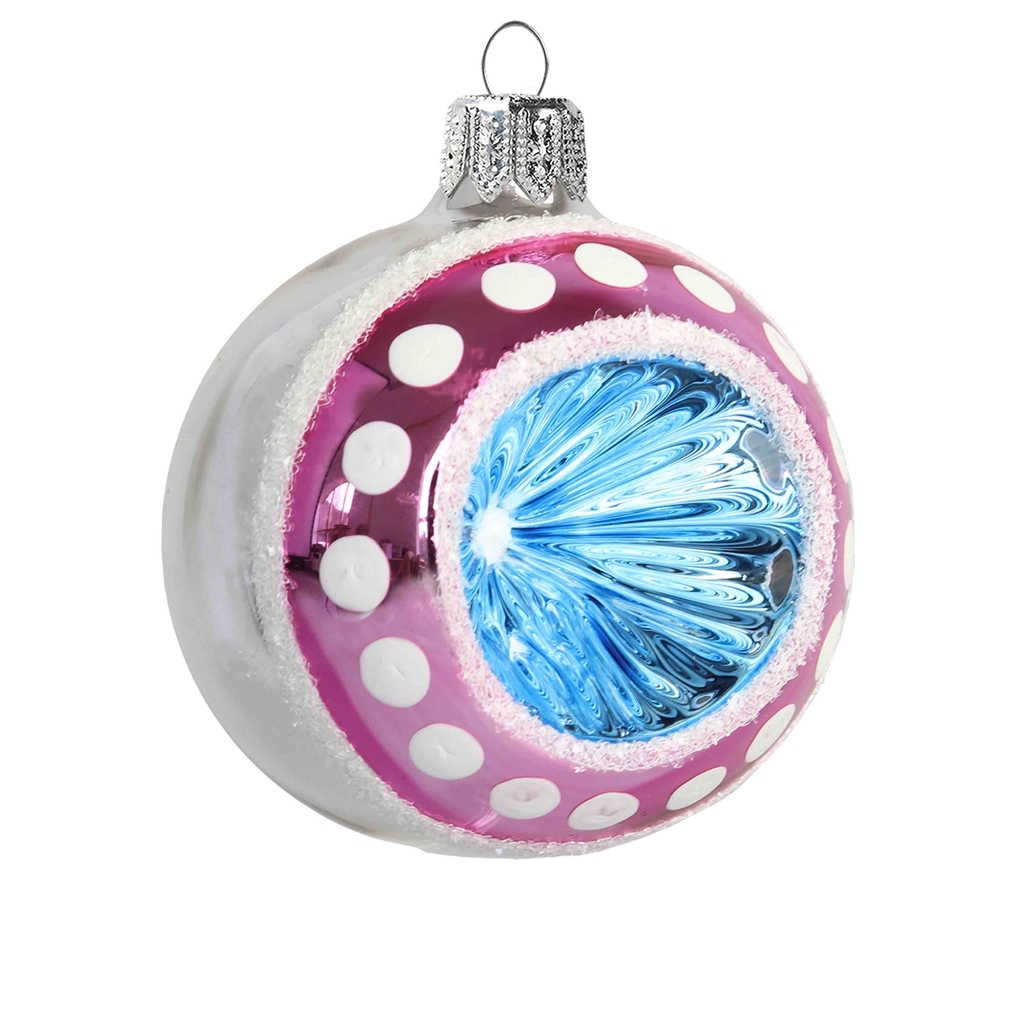 Christmas ornament with blue reflector