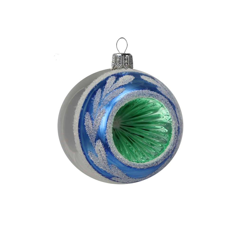 Glass bauble with green reflector