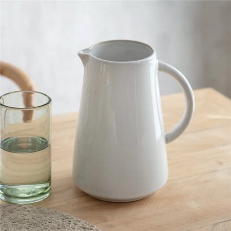 Ceramic jug with light glaze