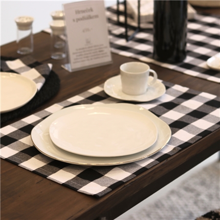 Checkered table setting napkin