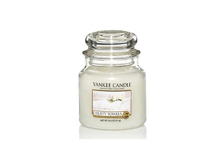 Scented candle Yankee Candle FLUFFY TOWELS classic medium