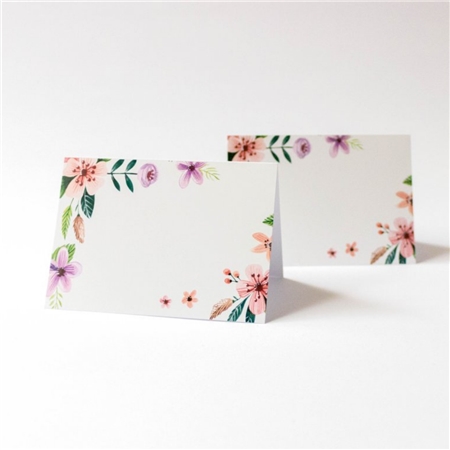 Place cards with meadow flowers