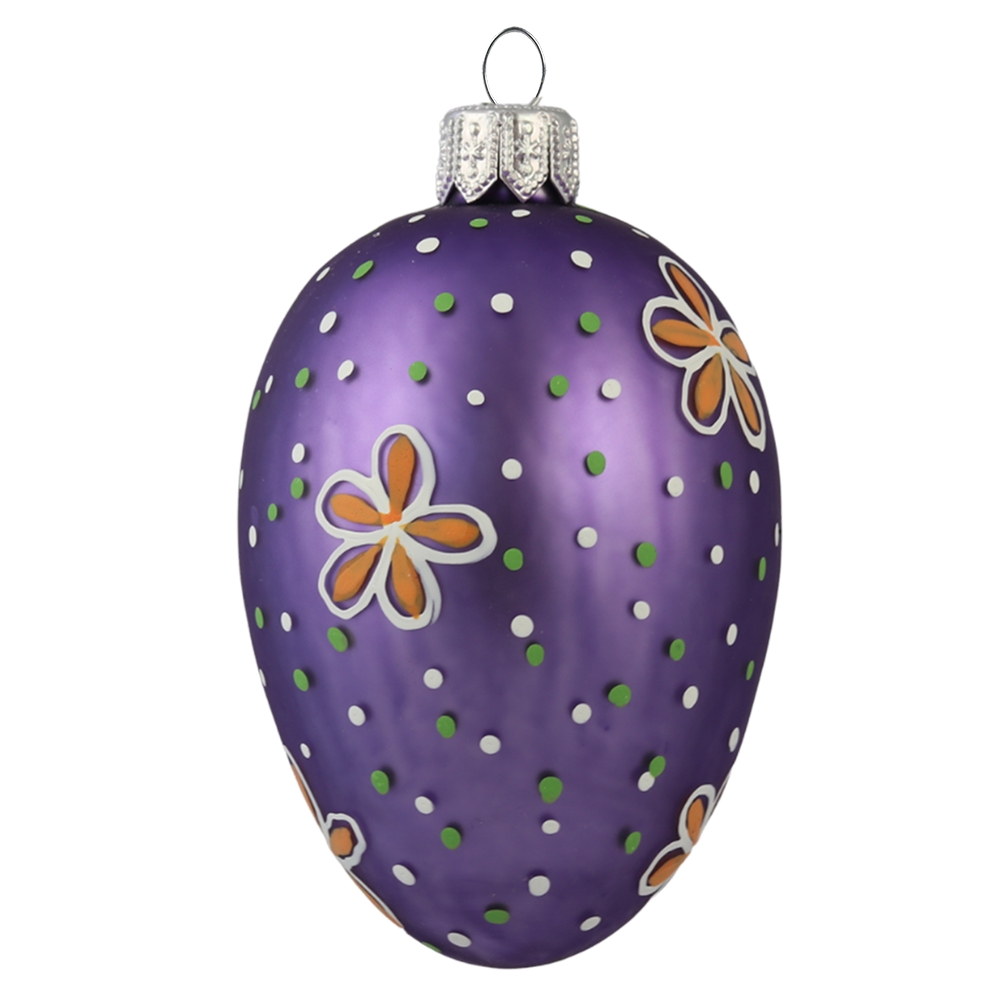Purple Easter egg with flowers