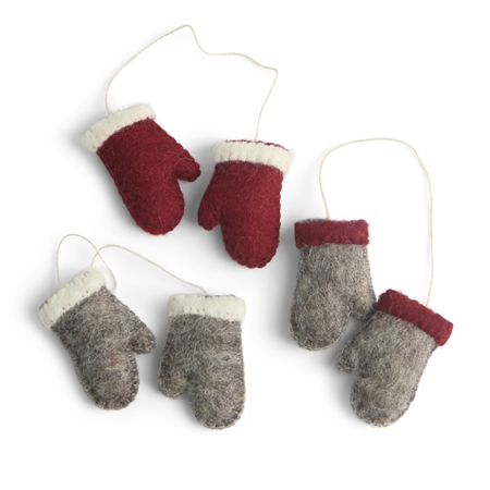 Felt mittens set