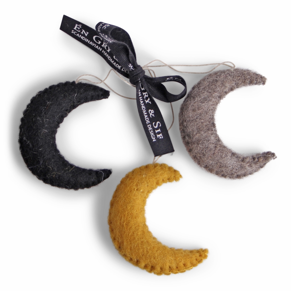 Halloween decoration set of felt moons