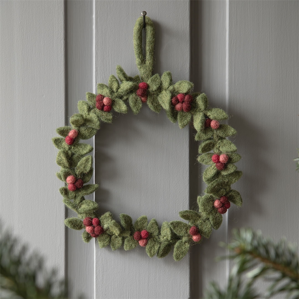 Felt Christmas wreath with holly