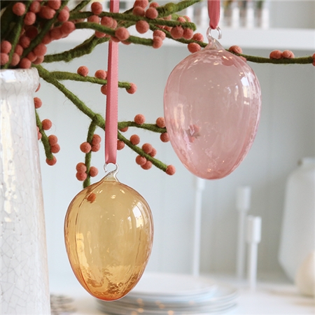 Orange glass Easter egg with eyelet 