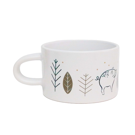 White mug with golden story decoration
