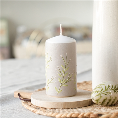 Beige candle with myrtle decoration