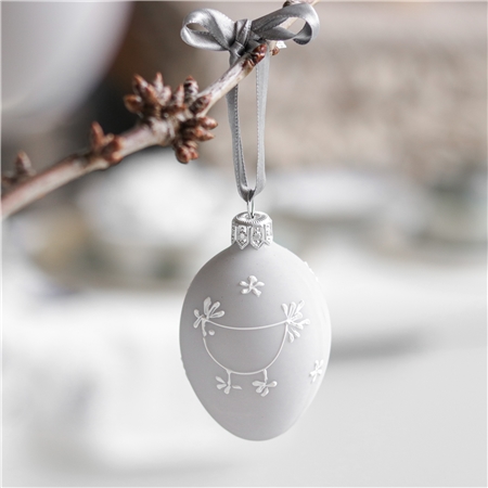 Matte grey Easter egg with hen decoration