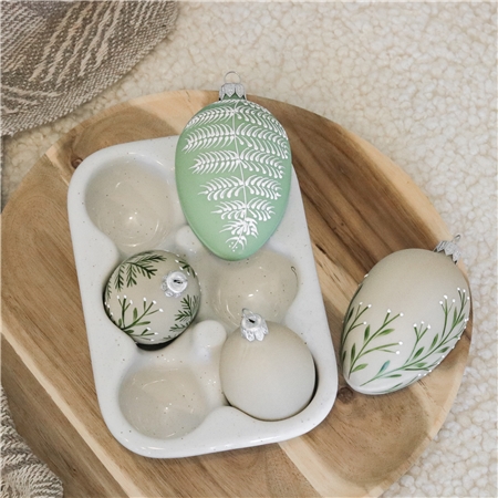 Set of Easter eggs Natural materials