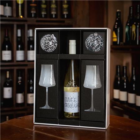 Luxury set with Decanté wine and glass from the Frosty Tenderness collection
