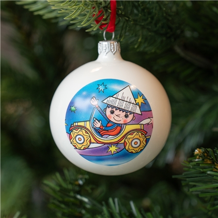 Glass ornament - Evening Star in a car