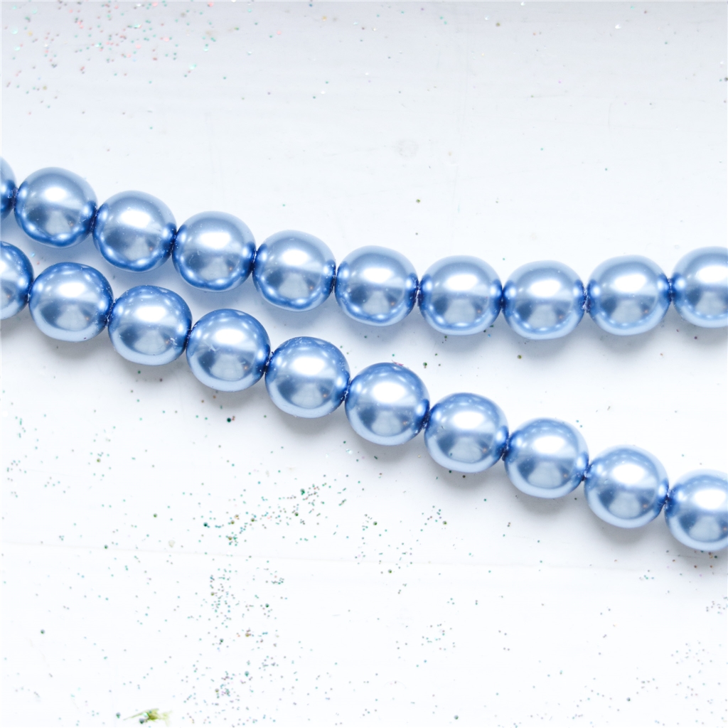 Chain of glass pearls blue