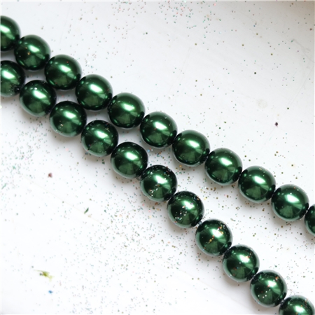 Chain of glass pearls green