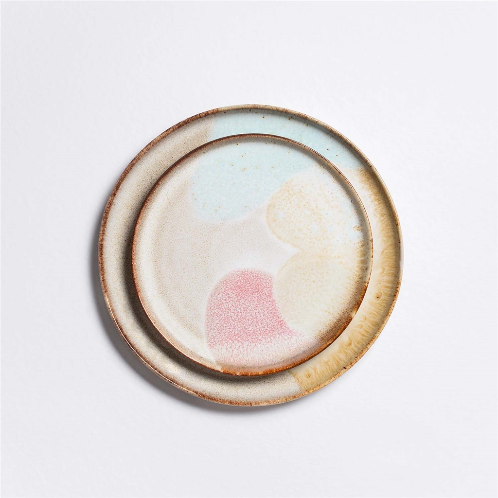 Plate with coloured pastel glaze 22cm