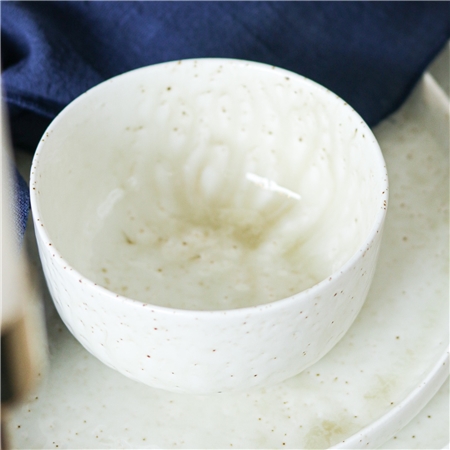 Structured soup bowl with fine glaze